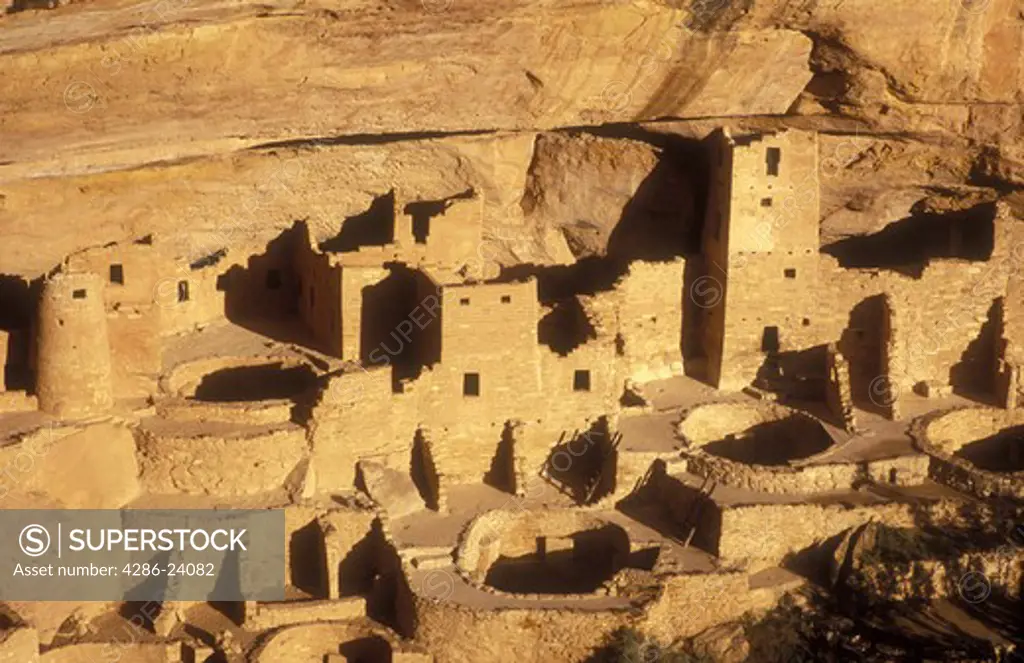 USA, Colorado, Mesa Verde National Park, Cliff  Palace, cliff dwellings of the Anasazi A.D. 1200
