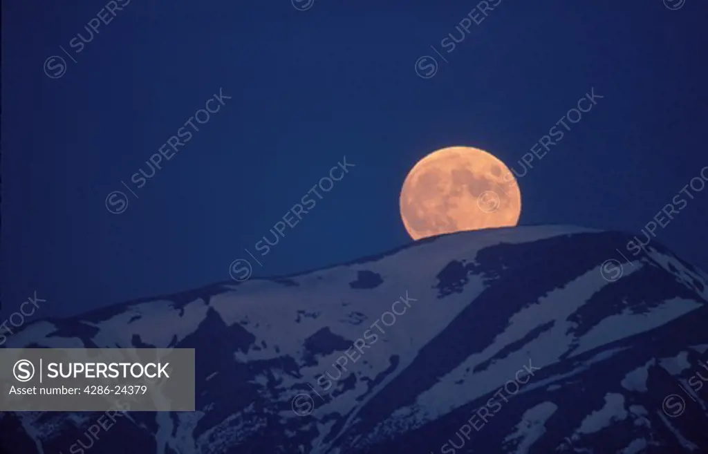 USA, Alaska, Anchorage moonset