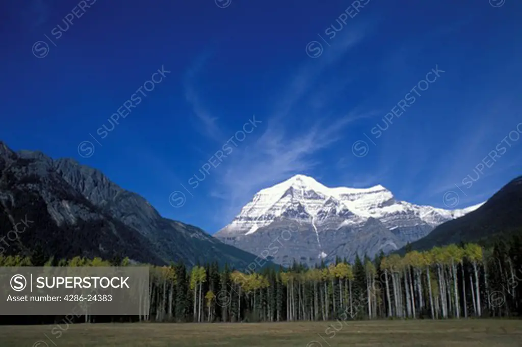 Canada, British Columbia, Mount Robson Provincial Park, Mt. Robson highest peak in Canadian Rockies on Highway 16