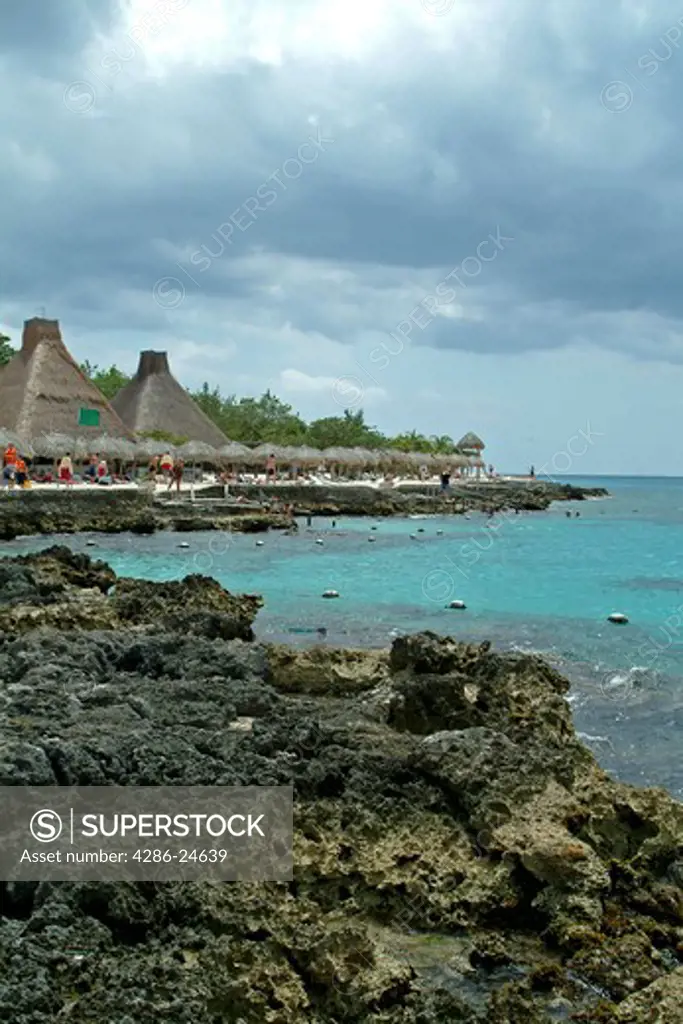 Mexico, Cozumel, rocky beach at Chankanaab National Park 