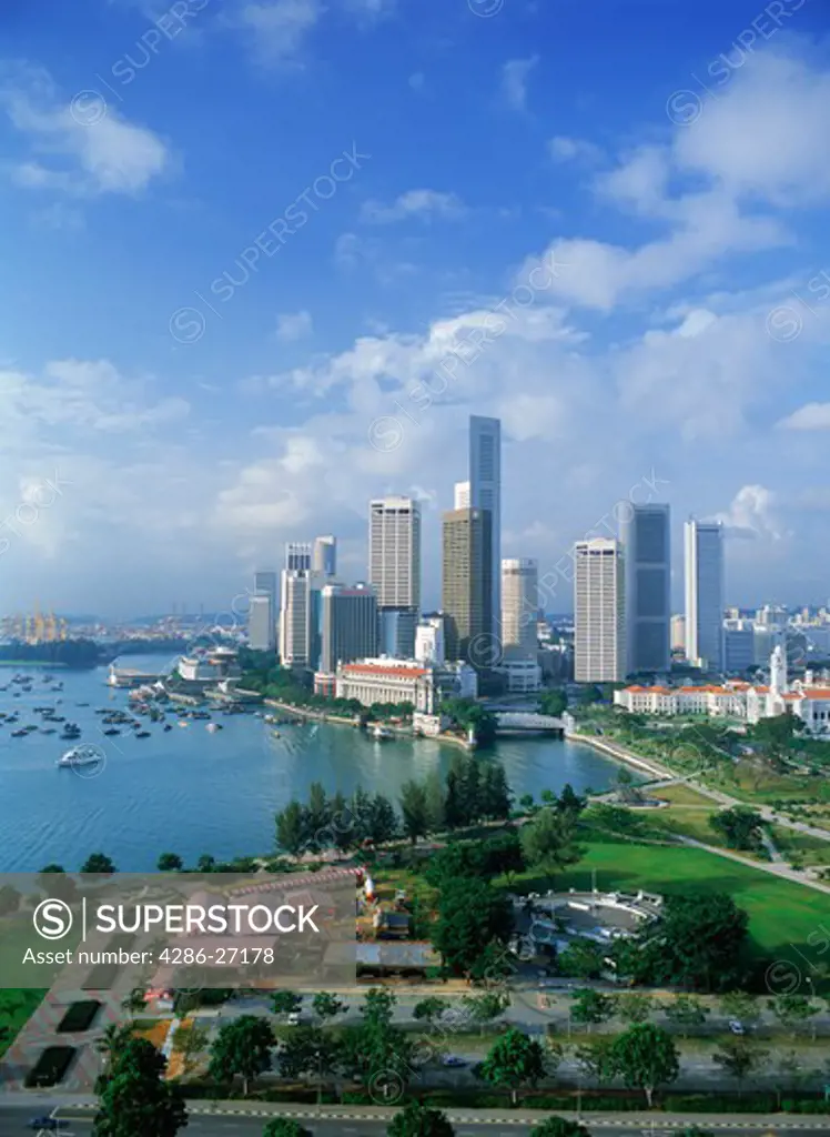 Central business district of Singapore over Marina Park 