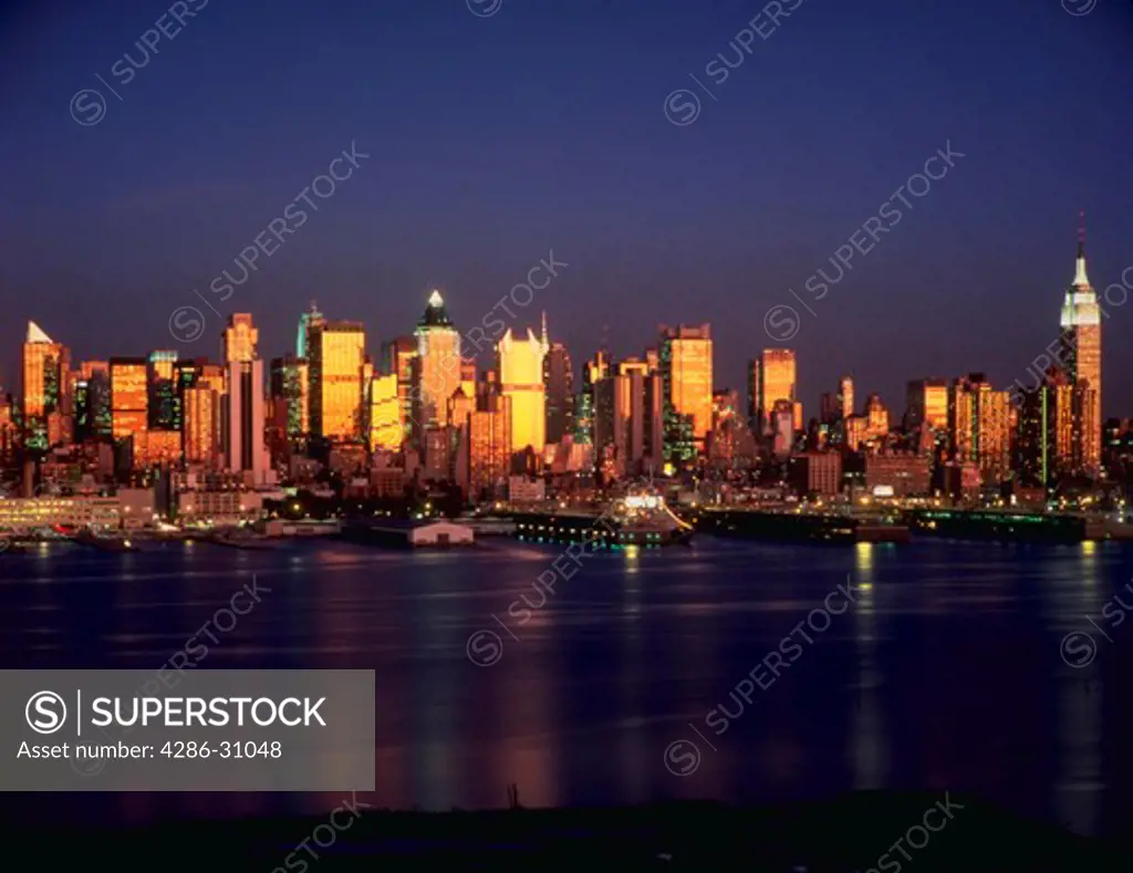 New York skyline, evening
