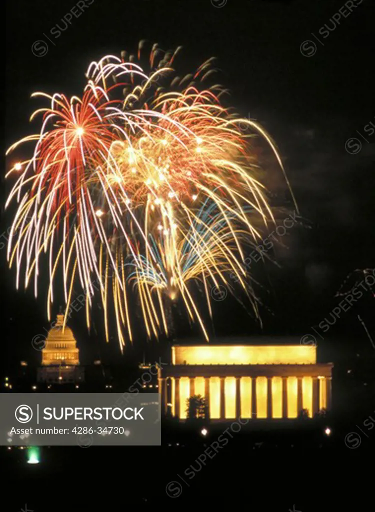 Fireworks over the mall in Washington, DC, on the Fourth of July