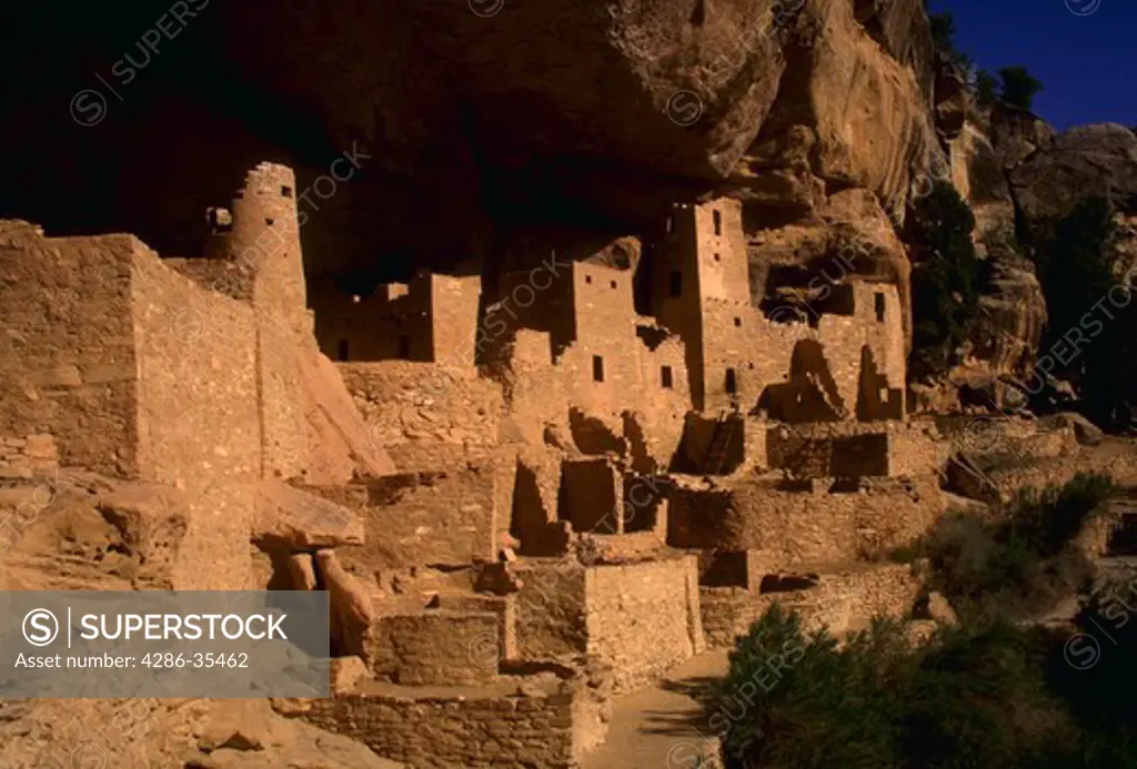 Cliff Palace indian ruins at Chapin Mesa, Mesa Verde National Park, Colorado.