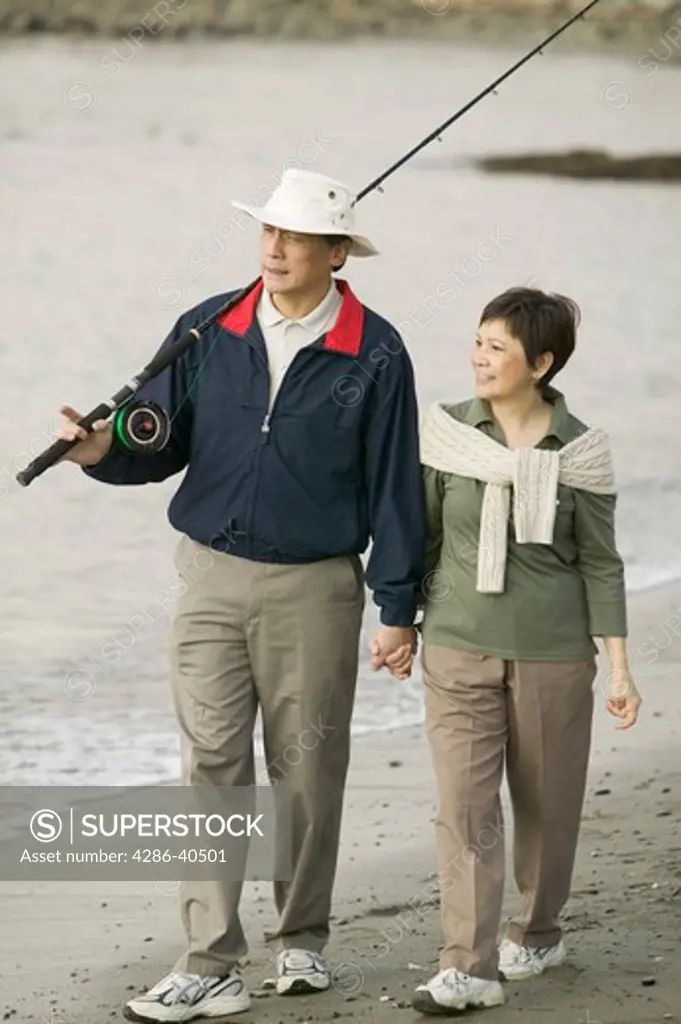 Senior Asian couple.  MR-0522 MR-0523