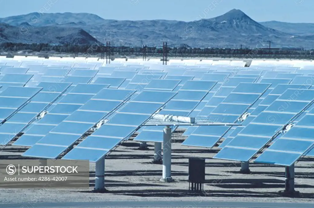 array of reflectors at Solar One Barstow California