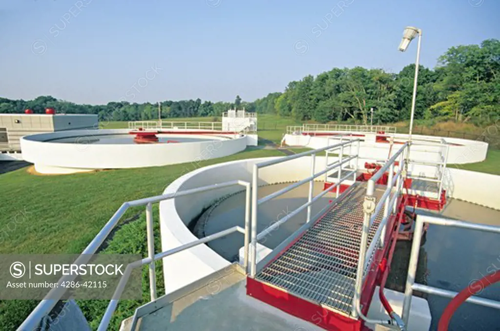 sewage waste water treatment plant sludge thickener tank