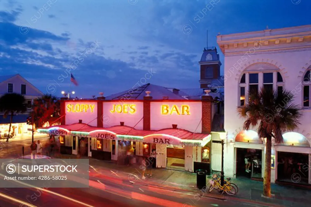 Historic Sloppy Joe's Bar on Duval Street, Key West, F;proda
