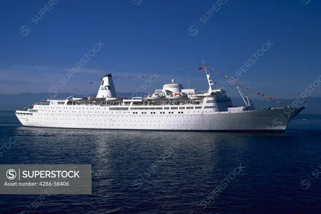 Cruise ship the Sea Princess in Victoria Harbor, British Columbia.