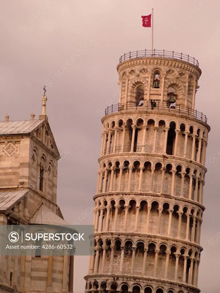 Pisa, Italy, Tuscany, Toscana, Europe, Leaning Tower of Pisa (Torre Pendente) and the Cathedral in Campo dei Miracoli (Field of Miracles) in the city of Pisa.