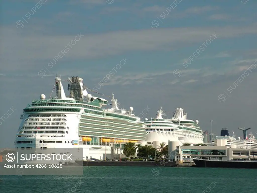 Miami, FL, Florida, Port of Miami, Biscayne Bay, cruise ships