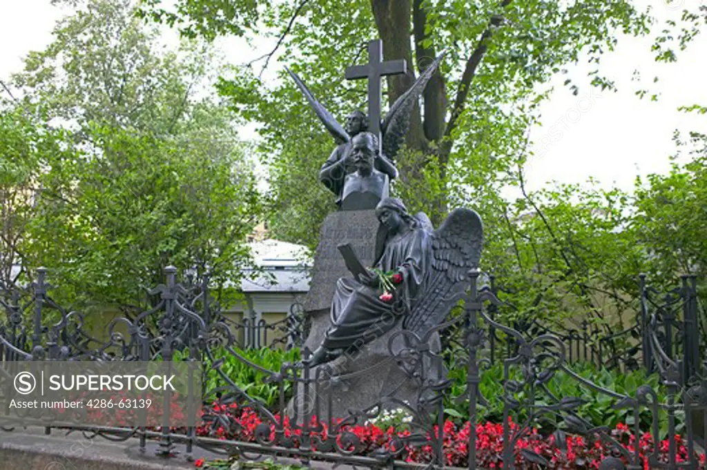 Saint Petersburg Alexander Newskij cloister cemetery