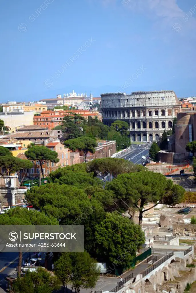 Koloseum Via Fori Imperiali, Street Fori Imperiali and Coloseum in Roma Italy