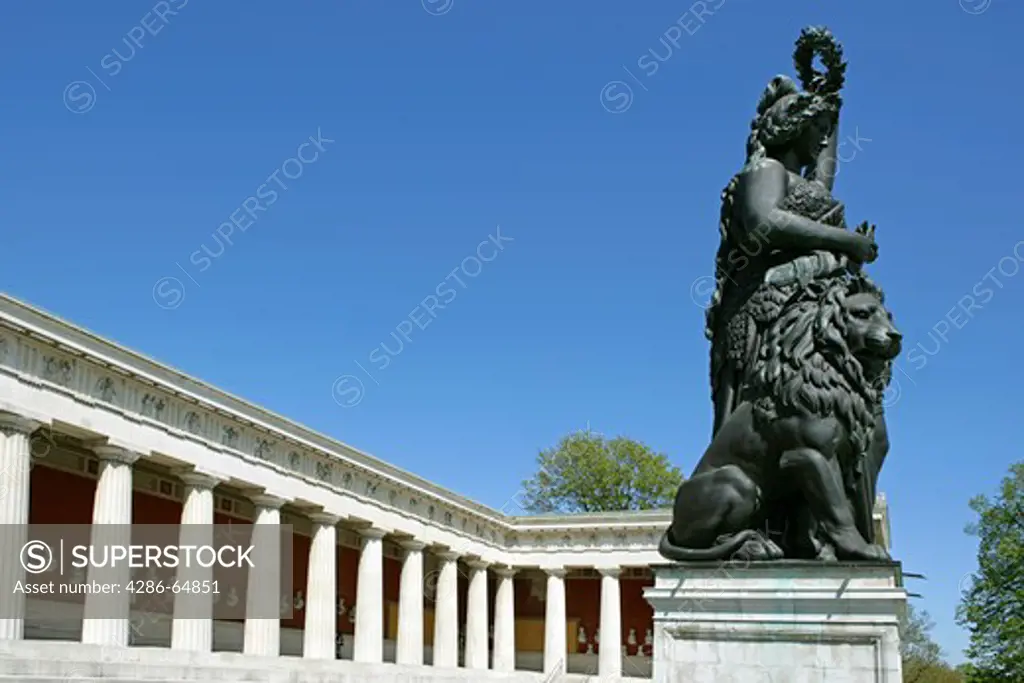 Germany, Munich, Bavaria statue and hall of fame
