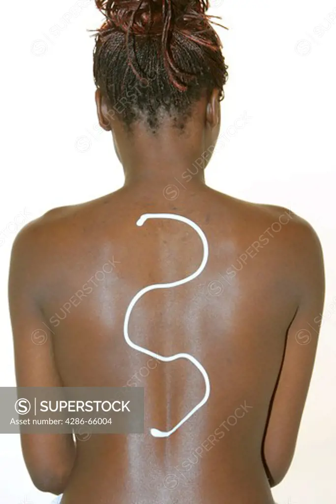 naked back of a swarthy woman