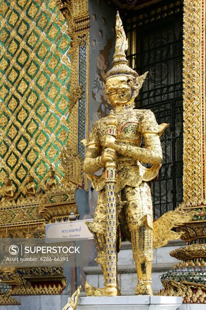 Bangkok golden guard in Grand Palace