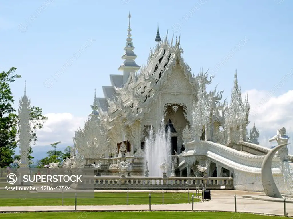 Thailand, Wat Rong Khun, modern temple, with Chiang Rai, builds in 1997 - in 2004, from the Thai artist Chalermchai Kositpipat