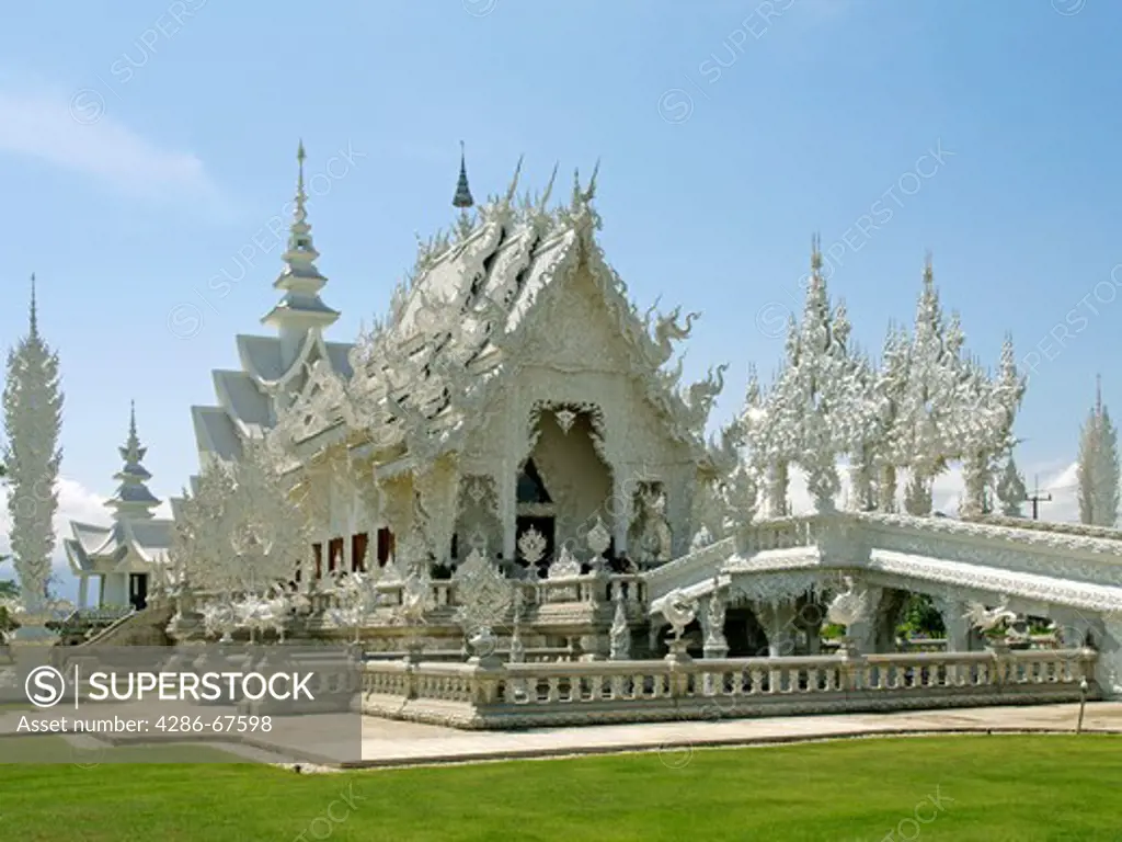 Thailand, Wat Rong Khun, modern temple, with Chiang Rai, builds in 1997 - in 2004, from the Thai artist Chalermchai Kositpipat