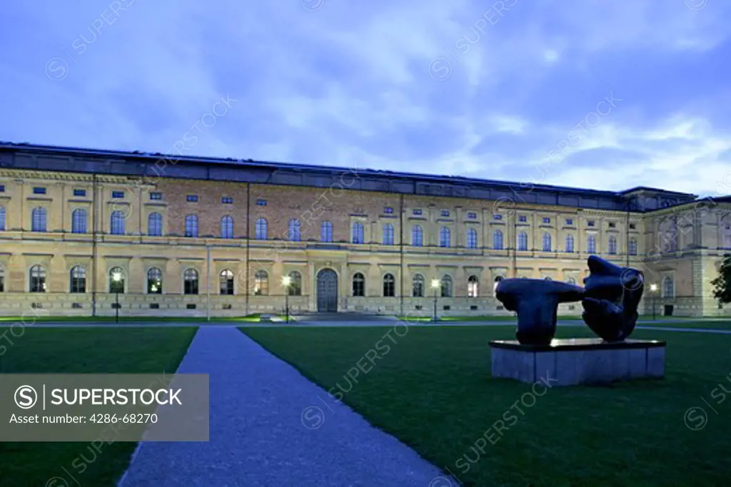 Germany, Bavaria, Munich, Museum Alte Pinakothek at night