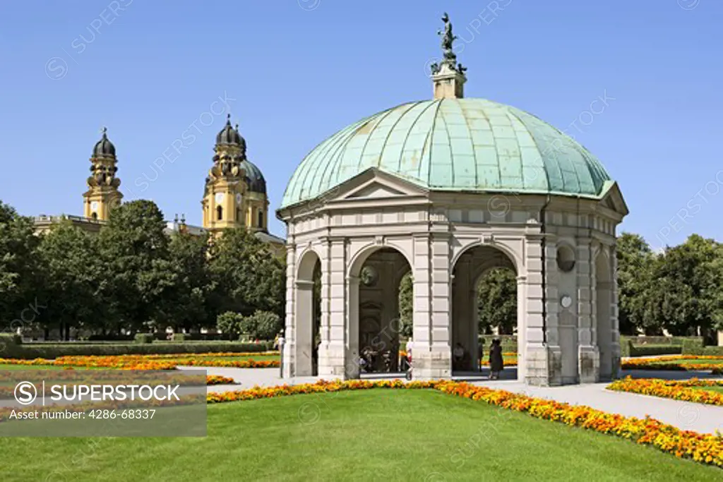 Diana Temple and Theatiner Church, Hofgarten, Munich, Upper Bavaria, Bavaria, Germany