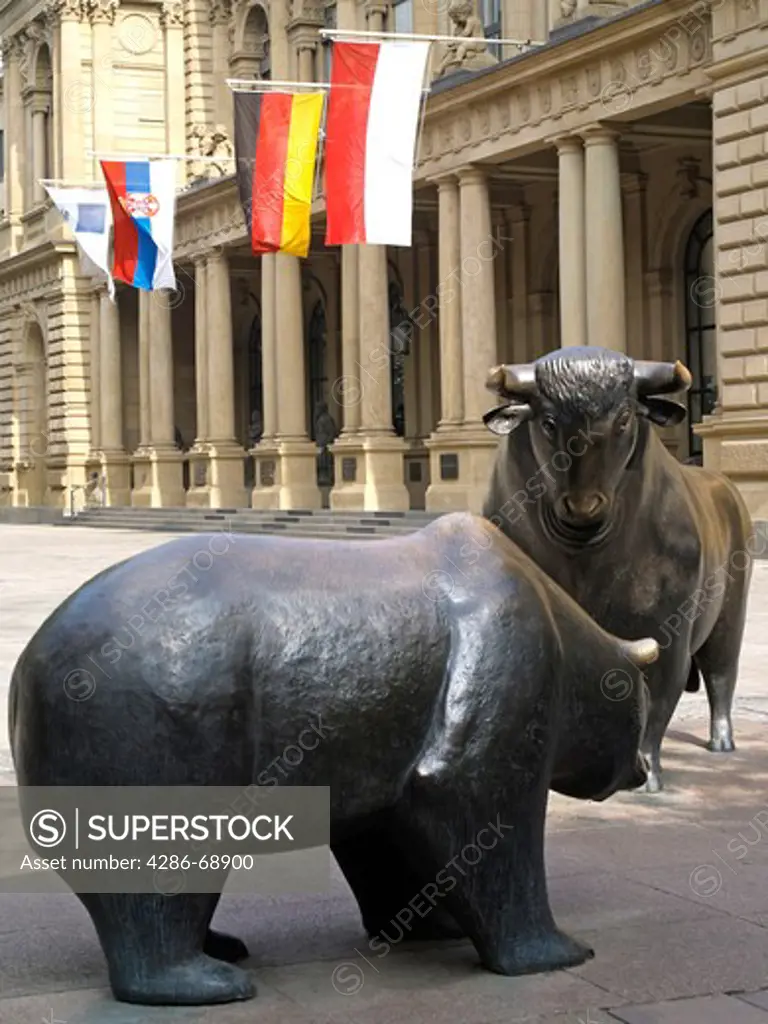 Bull and bear in front of the stock exchange in Frankfurt am Main