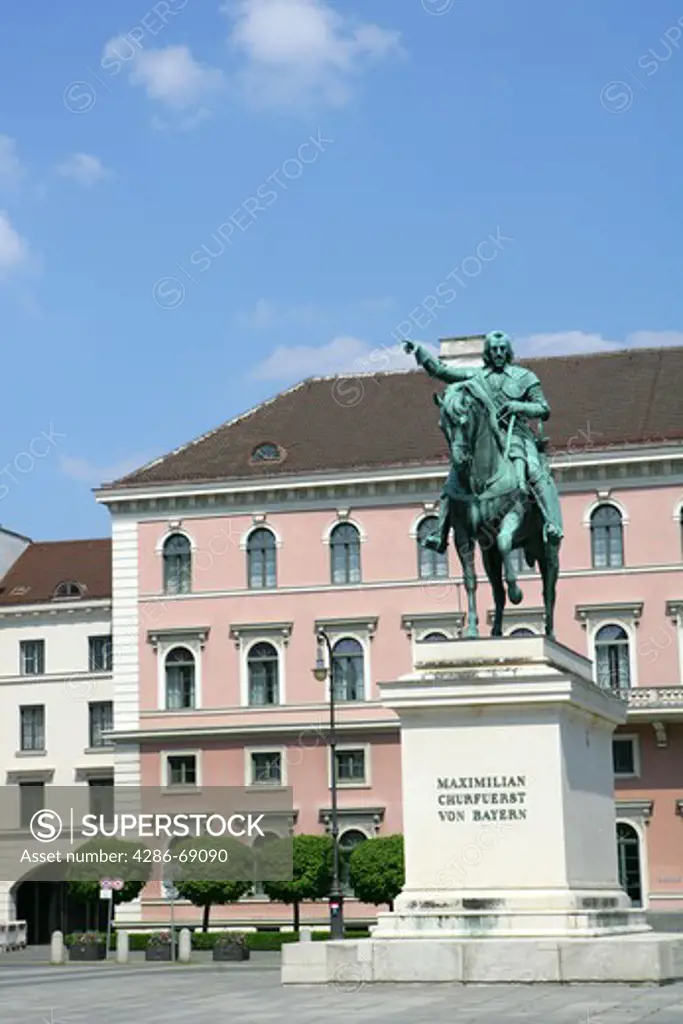 Wittelsbacher Square with Memorial Elektor Maximilian, Munich, Bavaria, Germany
