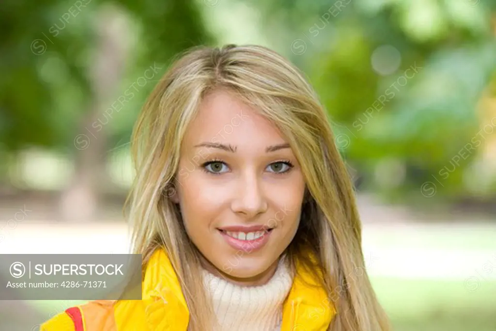 blonde woman portrait outdoors