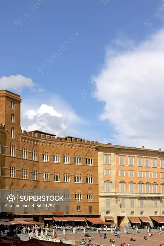 Italy, Tuscana, Siena, Piazza del Campo, old city