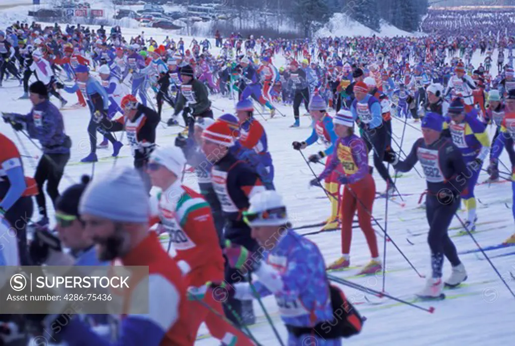 Ten thousand cross country skiers in yearly Vasaloppet race in Sweden