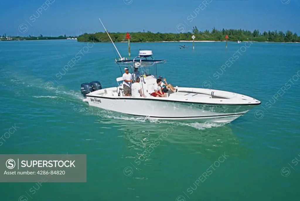 People boating Marathon Florida Keys