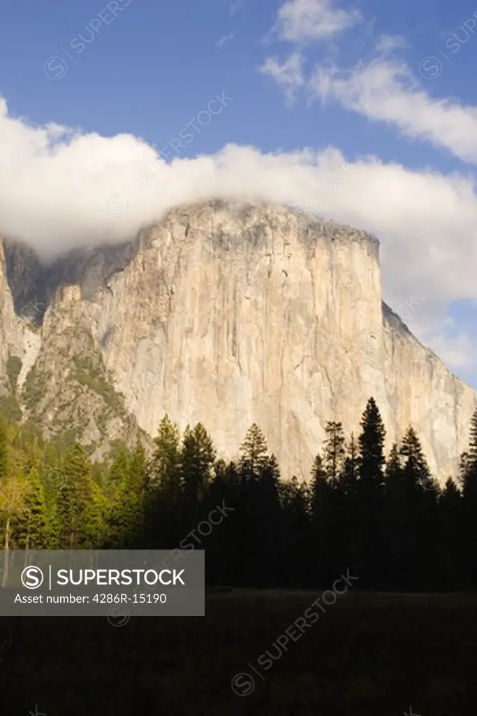 El Capitan in Yosemite Valley in Yosemite National Park