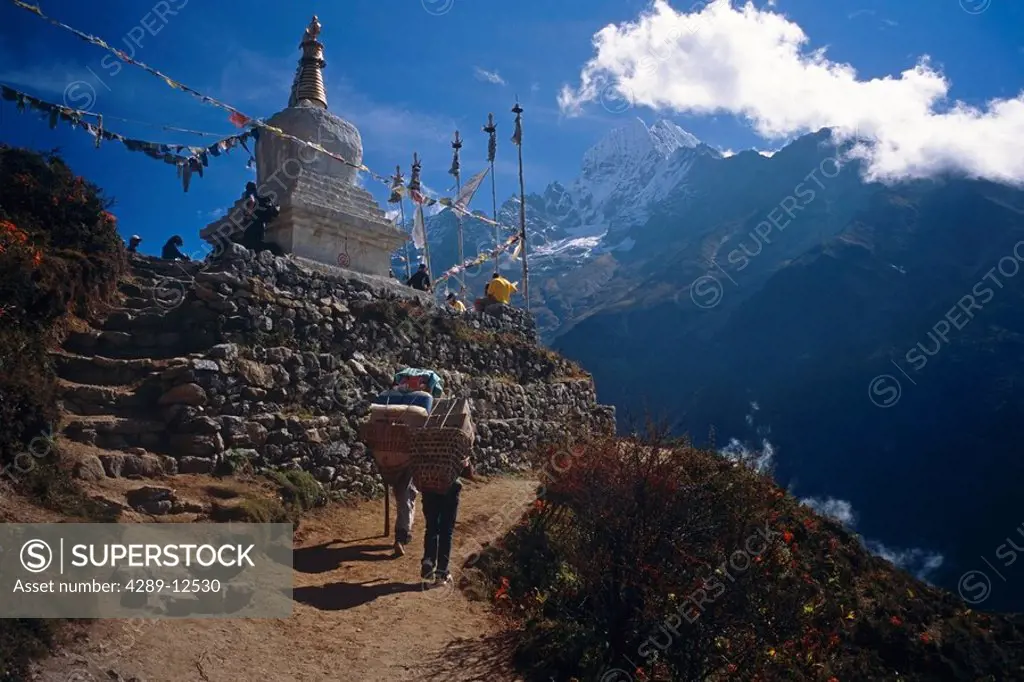 Buddist Stupa on trail to Mount Everest Khumba Valley Nepal