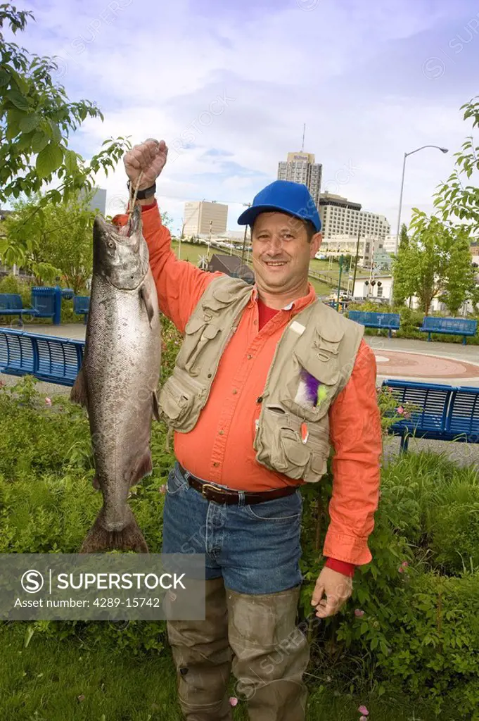 Happy Fisherman w/King Salmon @ Ship Crk Anchorage AK SC Summer Slam´nSalmon Derby