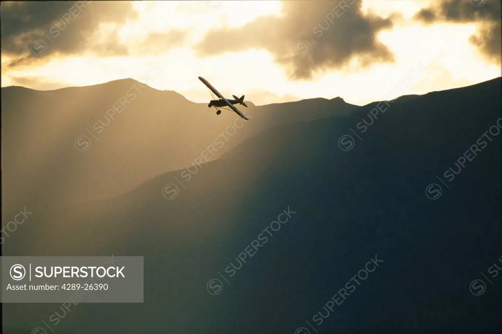 Small Plane Flightseeing Wrangell St Elias Mts SC AK/nSunset Pilot Paul Claus