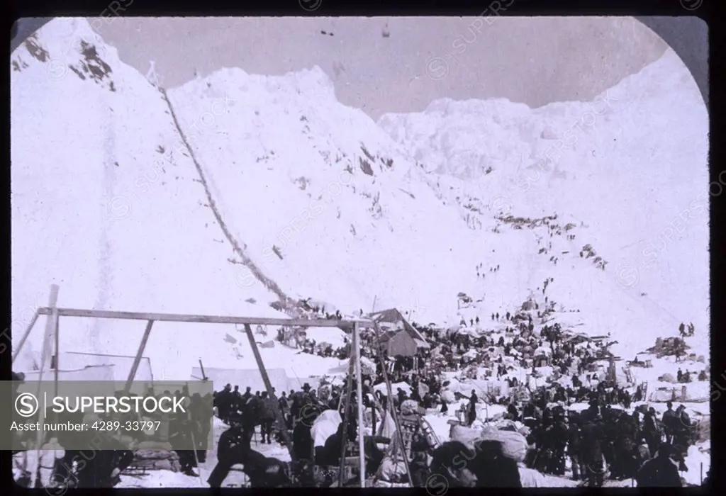Gold Seekers headed over Chilkoot Pass AK 1898