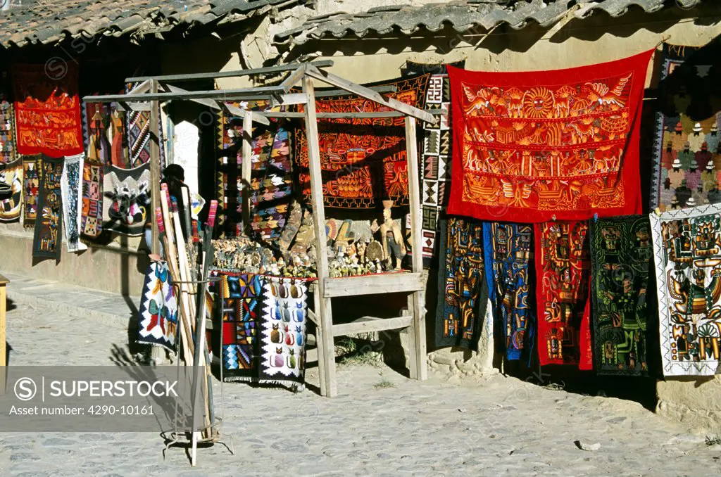 Blankets and rugs in the market, Ollantaytambo, Sacred Valley of the Incas, near Cusco, Peru