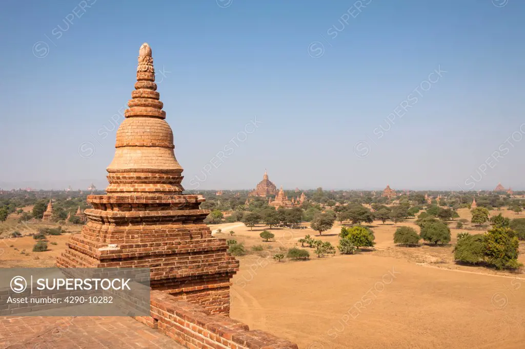Sulamani Temple, in centre, taken from Pyathatgyi Temple which is also known as Pyathadar Temple, Bagan, Myanmar, (Burma)