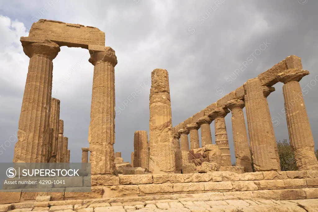 Temple of Hera, also known as Temple of Juno Lacinia, Valley Of The Temples, Valle dei Templi, Agrigento, Sicily, Italy