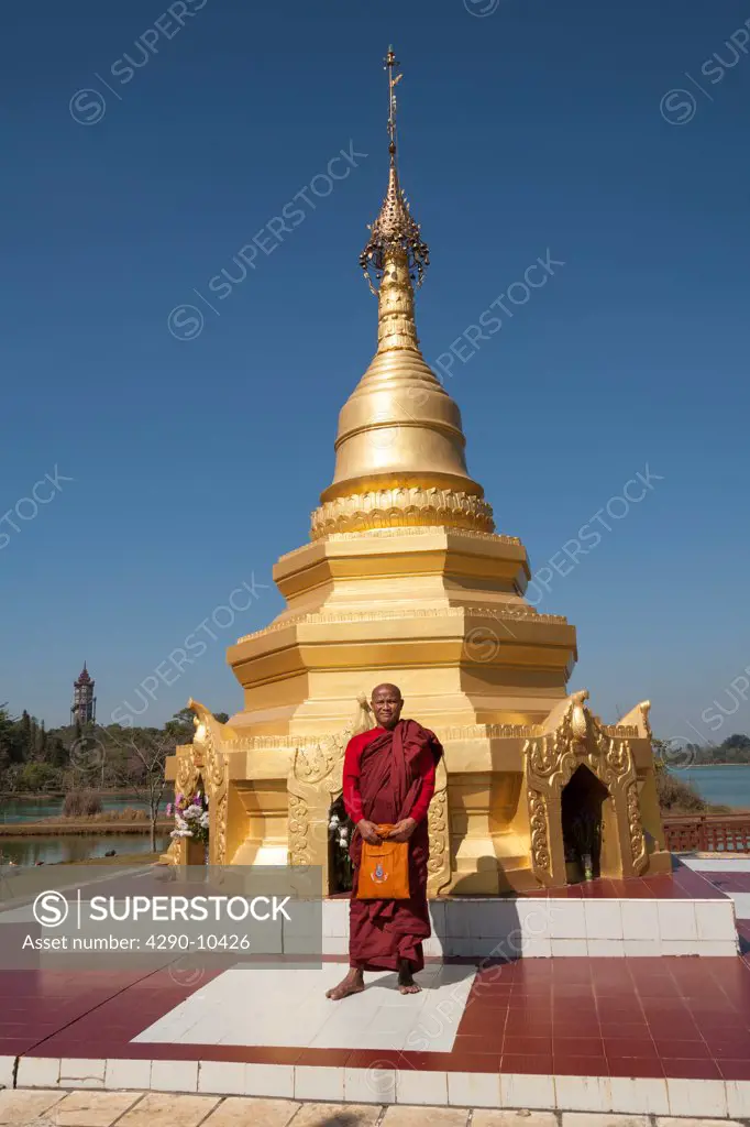 Stupa, National Kandawgyi Gardens, Pyin Oo Lwin, also known as Pyin U Lwin and Maymyo, Mandalay, Myanmar, (Burma)