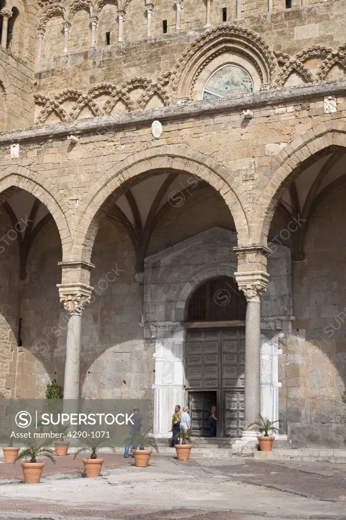 Cefalu Cathedral, Piazza Duomo, Cefalu, Sicily, Italy