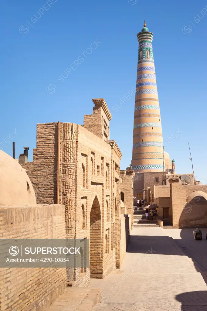Pahlavan Mahmud Mausoleum on left and Islam Khodja Minaret, Ichan Kala, Khiva, Uzbekistan