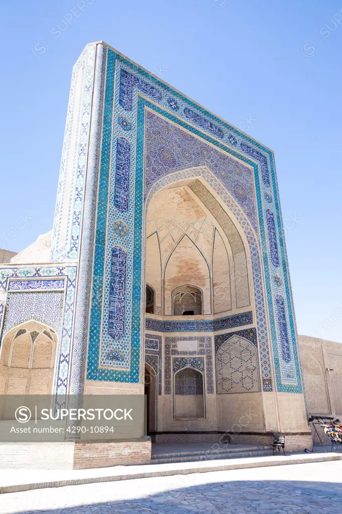 Entrance portal to Kalon Mosque, also known as Kalyan Mosque, Poi Kalon, Bukhara, Uzbekistan