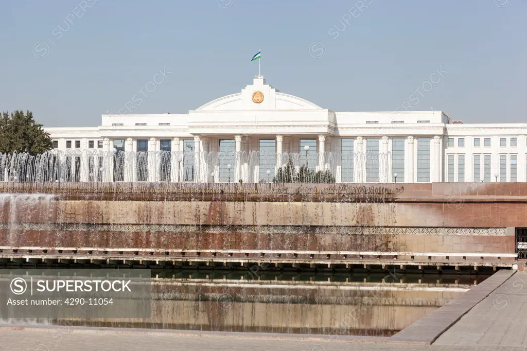 The Senate of the Republic of Uzbekistan, Independence Square, Mustakillik Maydoni, Tashkent, Uzbekistan