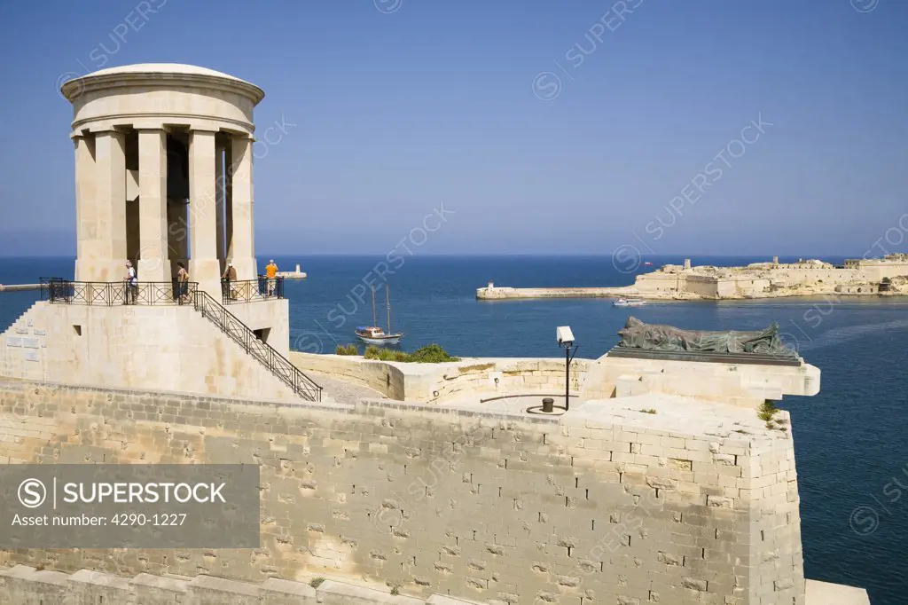 Siege bell monument, World War II Memorial, and harbour, Lower Barracca Gardens, Valletta, Malta