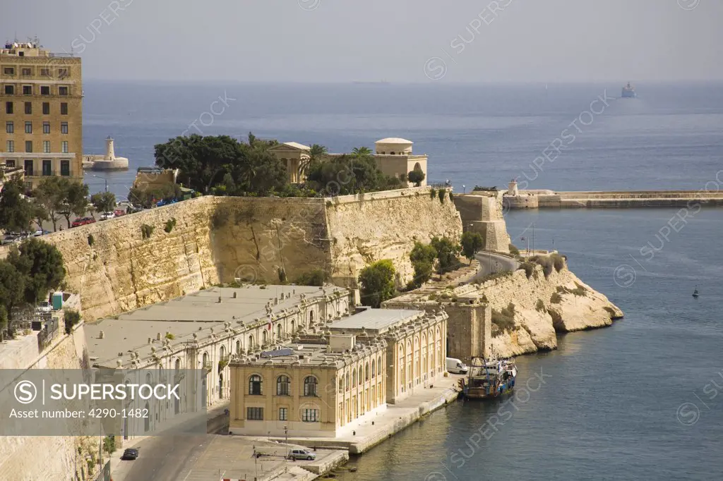 View from Upper Barracca Gardens towards Lower Baracca Gardens and Grand Harbour, Valletta, Malta