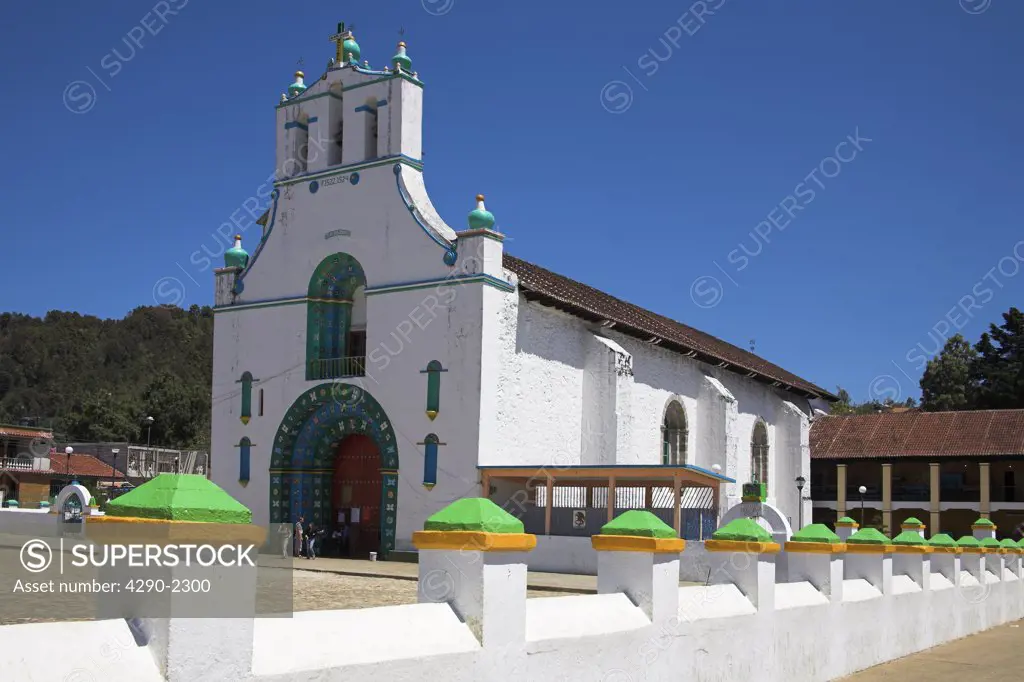 Iglesia de San Juan Bautista, St John The Baptist Church, San Juan Chamula, near San Cristobal de las Casas, Chiapas, Mexico