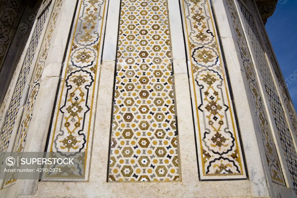 Patterned wall at the Itimad-ud-Daulah mausoleum, also known as the Baby Taj, Agra, Uttar Pradesh, India