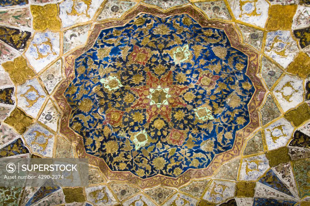 Colourful ceiling in the Itimad-ud-Daulah mausoleum, also known as the Baby Taj, Agra, Uttar Pradesh, India