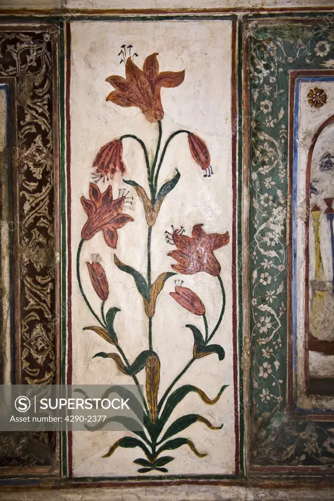 Colourful painted wall in the Itimad-ud-Daulah mausoleum, also known as the Baby Taj, Agra, Uttar Pradesh, India