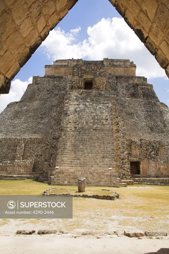 Piramide del Adivino, Pyramid of the Magician, Uxmal Archaeological Site, Uxmal, Yucatan State, Mexico